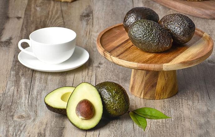 牛油果可以晚上吃吗（牛油果可以晚上吃吗减肥）-九图集