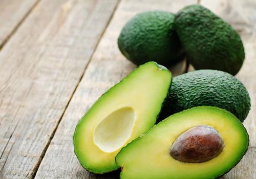 吃牛油果有什么好处（晚上吃牛油果有什么好处）-九图集