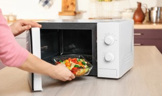 微波炉怎么烤松子 松子用微波炉烤多长时间