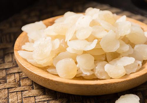 皂角米能和燕窝一起煮吗 皂角米能跟燕窝一起炖吗