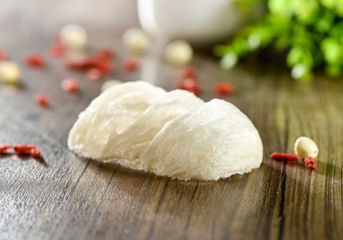 吃燕窝会导致过敏吗（吃燕窝会引起过敏吗）-九图集