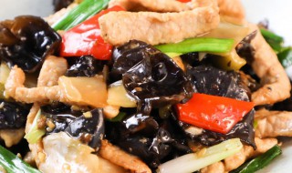 怎样做美味的青椒木耳炒肉丝 青椒木耳肉丝怎么炒才好吃-九图集