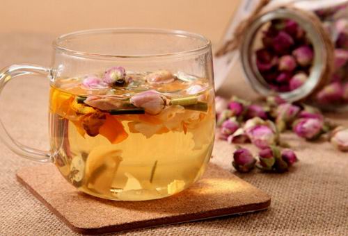 夏天女人喝什么茶又减肥又美容（女人夏天喝什么茶美容养颜）-九图集