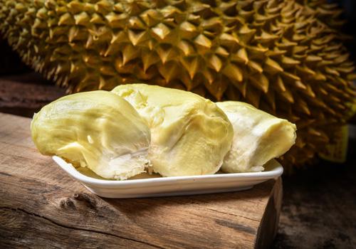 哺乳期喂奶能吃榴莲吗（哺乳期喂奶能吃榴莲吗会回奶吗）-九图集