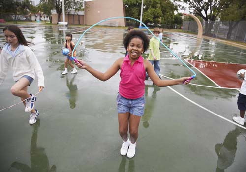 跳绳会使小腿变粗吗(跳绳会使小腿变粗吗女生)-九图集