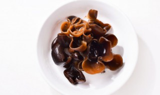 夏天清凉解暑的简单小菜及其做法（夏天清热解暑的菜）