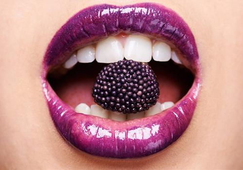 吃什么保护牙齿（吃什么保护牙齿坚固）-九图集