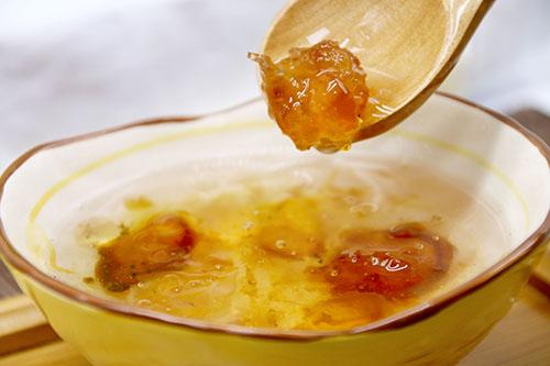 桃胶燕窝可以一起炖吗（燕窝桃胶能一起炖吗）-九图集