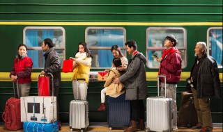 火车跟铁轨哪个先发明出来 火车和地铁哪个最先被发明出来-九图集