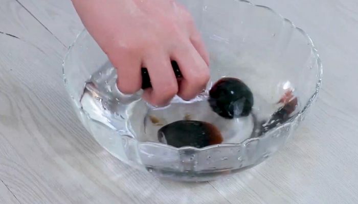 尖椒皮蛋的做法 尖椒皮蛋怎么做