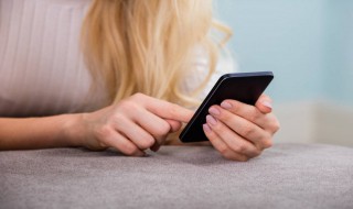 手机不小心进水了怎么办(手机不小心进水了怎么办?)-九图集