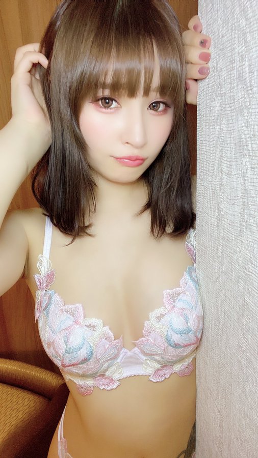 久远蕾菈(久远れいら)出道作品番号及封面,久远れいら个人简介