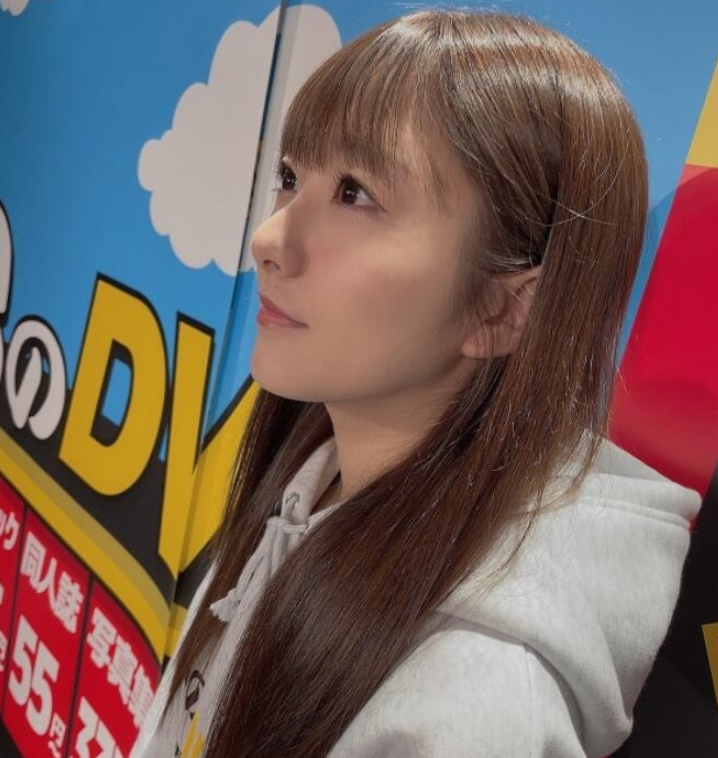 青空光STARS-475 青空ひかり被乱棒围殴射好射满了！-九图集