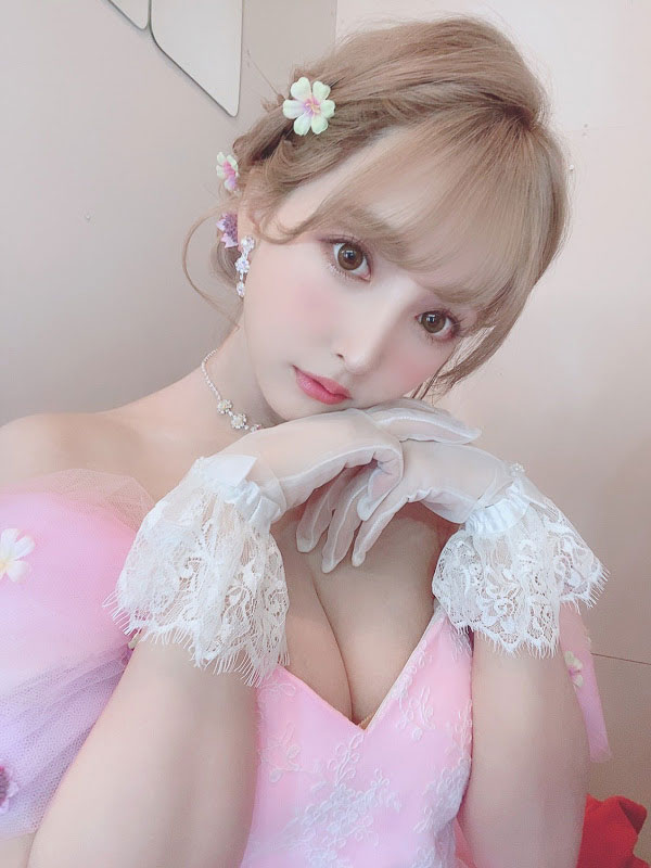 三上悠亜(三上悠亚，Mikami-Yua)品番SSNI-865简介及预览-九图集