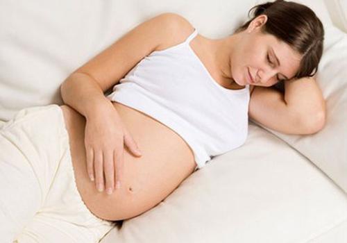 怀孕了怎么睡觉姿势好 怀孕了怎样睡觉姿势-九图集