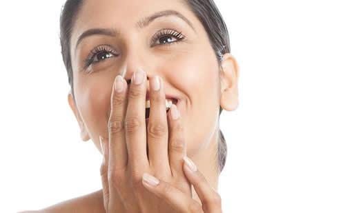 坐月子嘴巴苦是怎么回事（坐月子嘴巴苦是怎么回事儿）-九图集