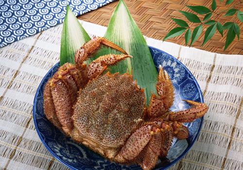 坐月子可以吃螃蟹吗 坐月子可以吃螃蟹吗母乳-九图集