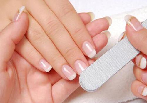 月子里为什么不能剪指甲 月子里为什么不能剪指甲脚甲-九图集