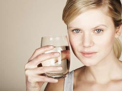 坐月子感冒咳嗽怎么办 坐月子感冒咳嗽怎么办吃什么中药调理了-九图集