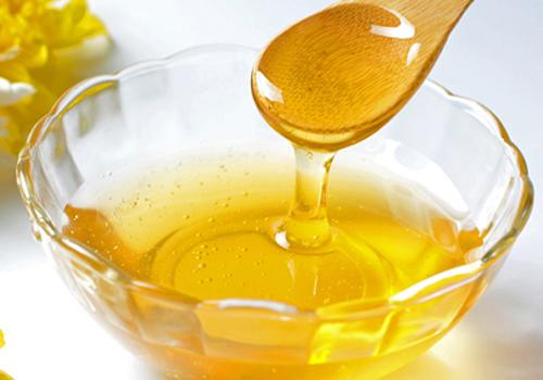 坐月子能吃蜂蜜吗(坐月子可以吃蜂蜜么)-九图集