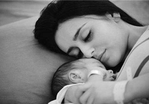 月子里可以剪指甲吗（新生儿月子里可以剪指甲吗）-九图集