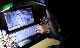 永劫无间妖刀姬怎么连砍三刀(永劫无间妖刀姬怎么连砍很多次?)-九图集