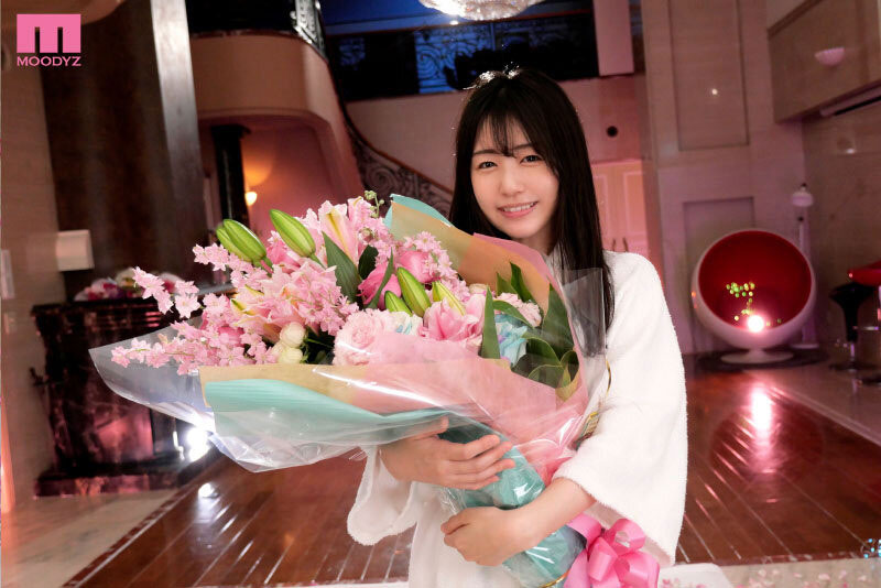 つぼみ(蕾,Tsubomi)引退作品MIDV-201介绍及封面预览