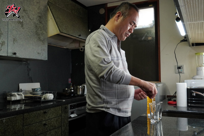 「老爸不顾亲情伦理…」系列品番推荐简介及预览-九图集